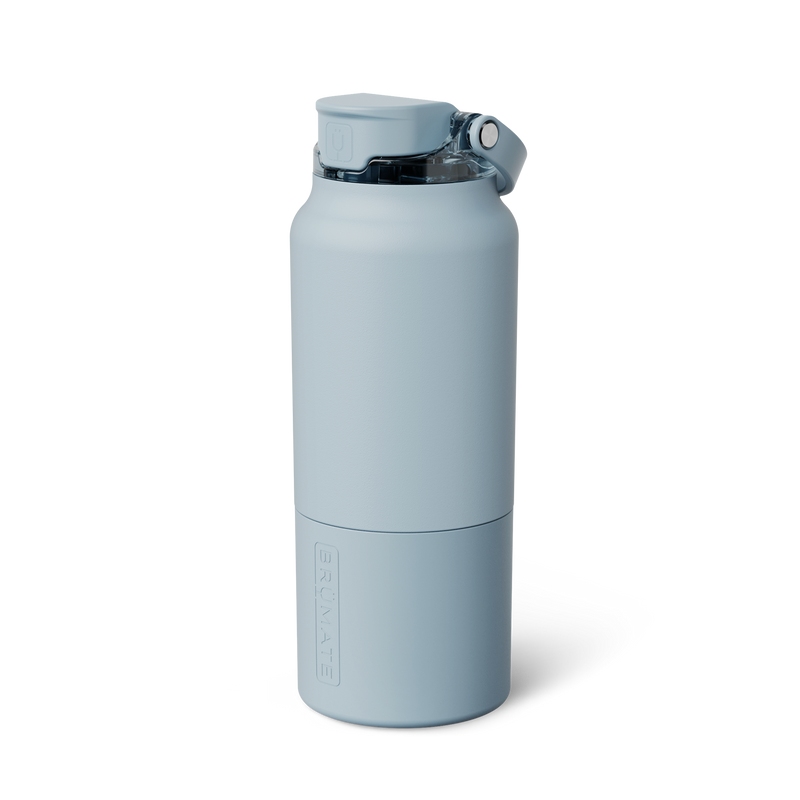 Brumate Rise 25oz  with Leak Proof MagFlip™ lid lock