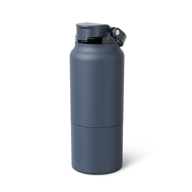 Brumate Rise 25oz  with Leak Proof MagFlip™ lid lock